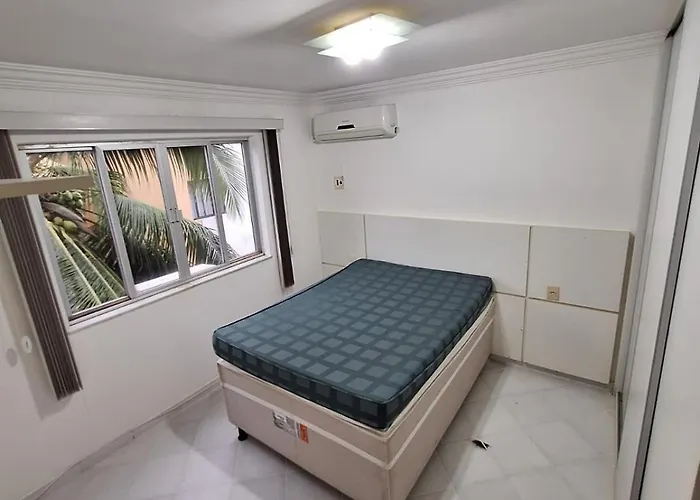 Apartamento Em Armacao Espacoso E Com Localizacao Excelente!