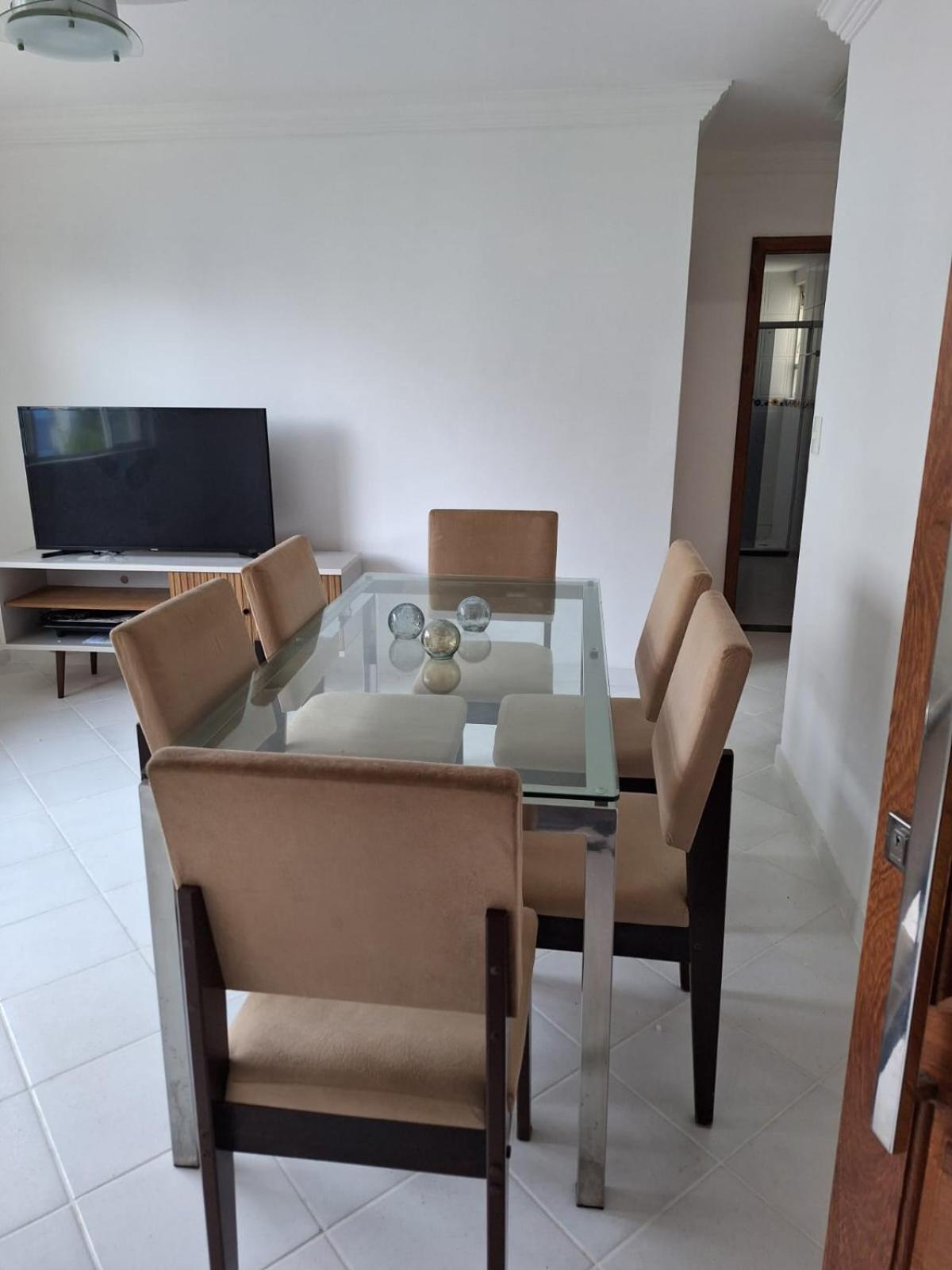 Em Armacao Espacoso E Com Localizacao Excelente!