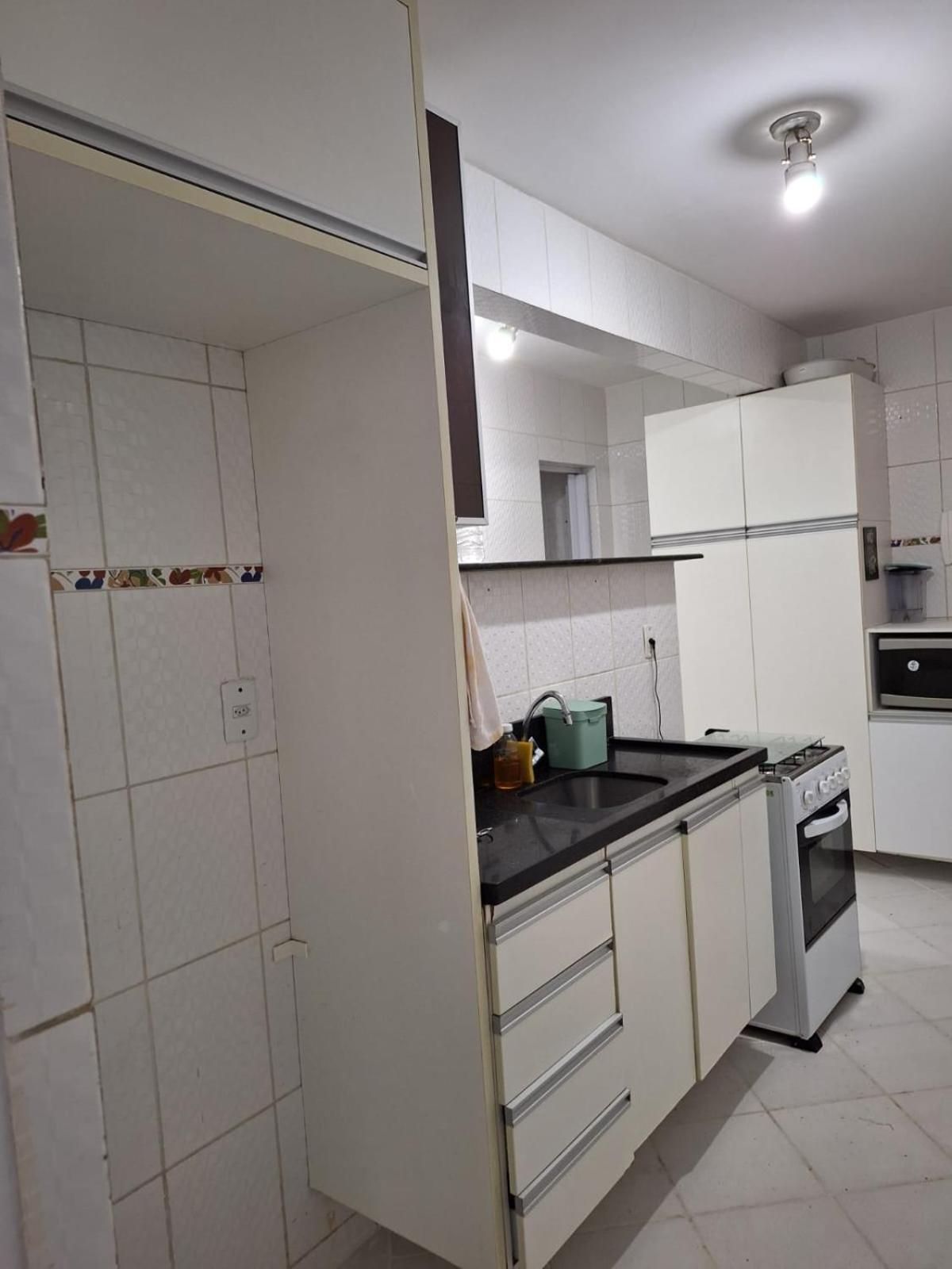 Em Armacao Espacoso E Com Localizacao Excelente! Apartment